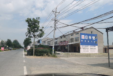 吴起如何能保证墙体广告的醒目性？